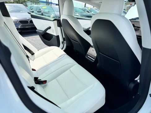 Used 2025 Tesla Model 3 Long Range AWD/4WD image 14
