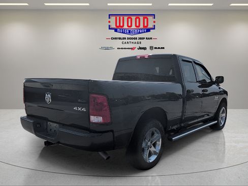 Used 2017 RAM 1500 Express AWD/4WD image 3