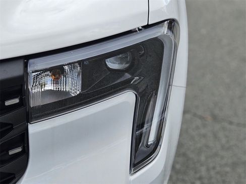 New 2025 Ford Maverick Lariat image 10