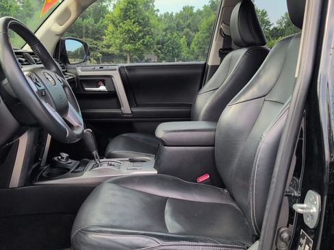Used 2018 Toyota 4Runner Limited AWD/4WD image 12