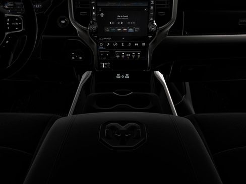 New 2026 RAM 2500 Laramie AWD/4WD image 5