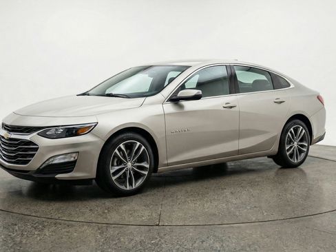 Used 2024 Chevrolet Malibu LT image 3