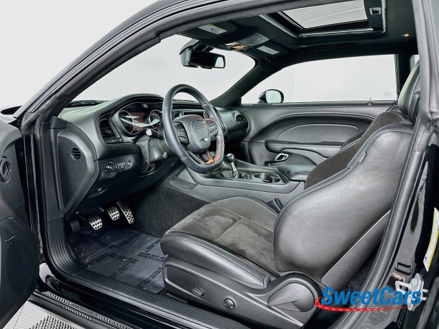 Used 2022 Dodge Challenger R/T Scat Pack RWD image 9