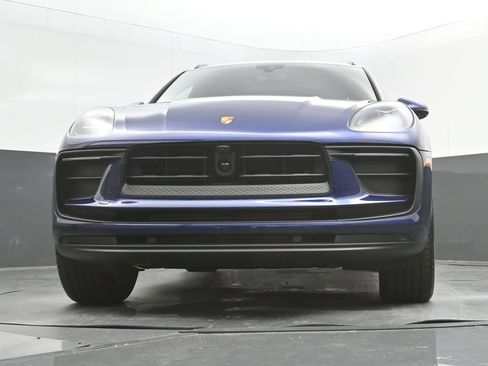 New 2026 Porsche Macan AWD/4WD image 40