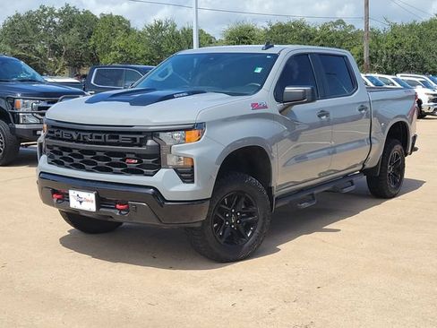 Used 2025 Chevrolet Silverado 1500 Custom Trail Boss AWD/4WD image 31