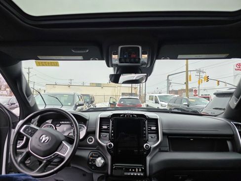 Used 2022 RAM 1500 Laramie image 5