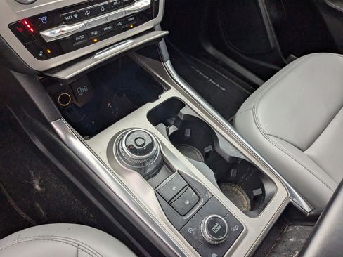 Used 2021 Ford Explorer XLT w/ Equipment Group 202A image 19