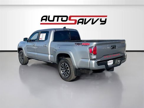 Used 2021 Toyota Tacoma TRD Sport w/ Technology Package image 5