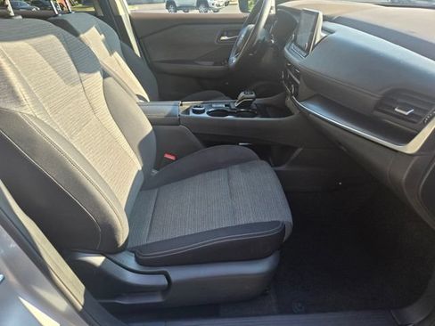 Used 2023 Nissan Rogue SV AWD/4WD image 11