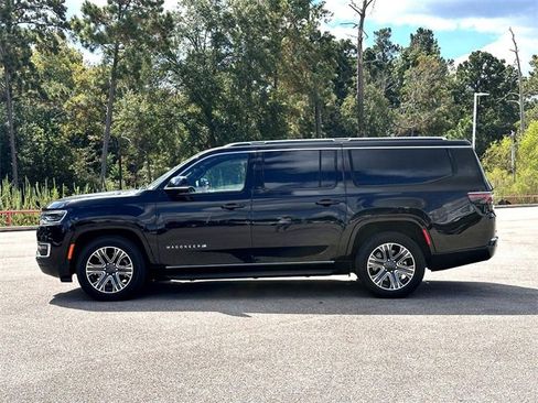 Used 2024 Jeep Wagoneer L Series II w/ Flexible Seating Group image 5