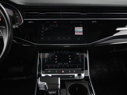 Used 2021 Audi Q7 3.0T Premium image 15