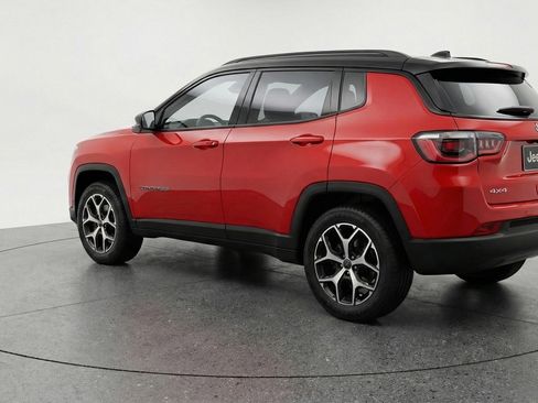 Used 2025 Jeep Compass Limited AWD/4WD image 6