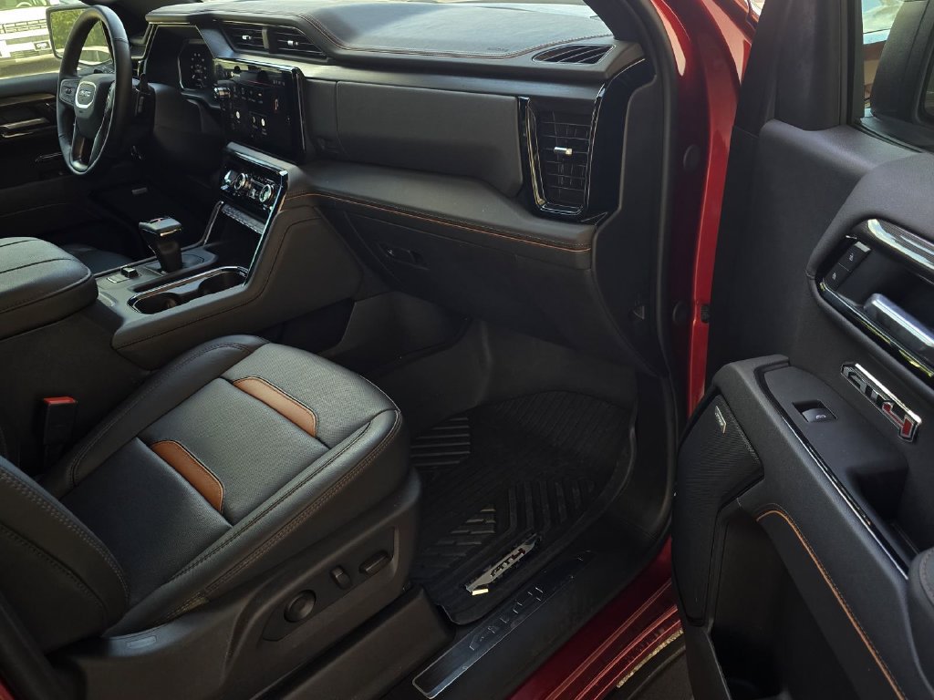 Used 2026 GMC Sierra 1500 AT4 w/ AT4 Premium Package AWD/4WD image 12