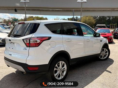 Used 2017 Ford Escape SE w/ SE Cold Weather Package image 7