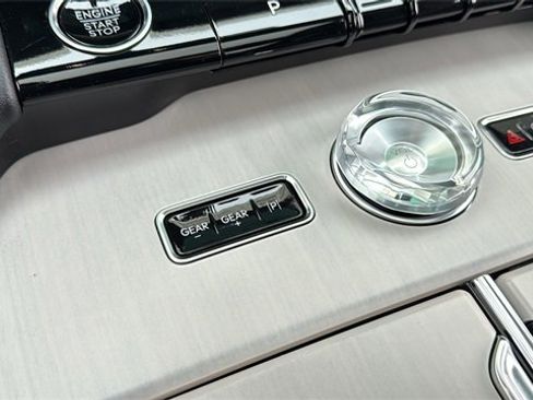 New 2025 Lincoln Navigator L Reserve w/ Jet Appearance Package image 29