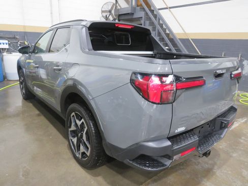 Used 2022 Hyundai Santa Cruz Limited AWD/4WD image 4
