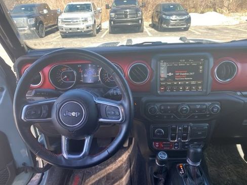 Used 2023 Jeep Wrangler Unlimited Rubicon w/ Steel Bumper Group image 17