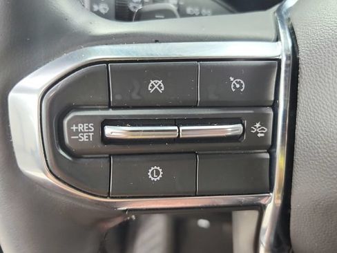 Used 2025 GMC Yukon Denali AWD/4WD image 27