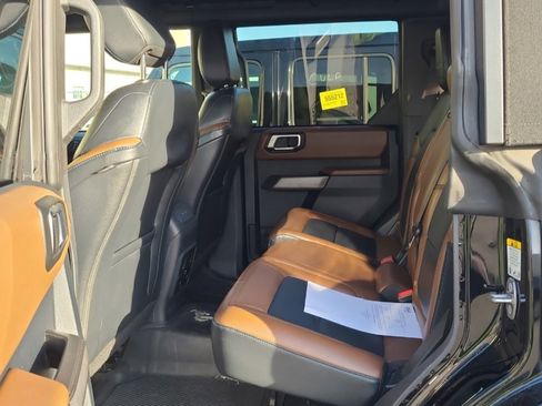 Used 2022 Ford Bronco Outer Banks w/ Sasquatch Package image 9