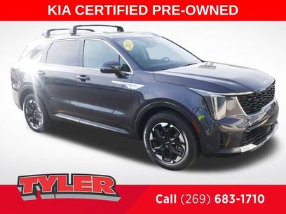 Used 2025 Kia Sorento S w/ Panoramic Sunroof Package