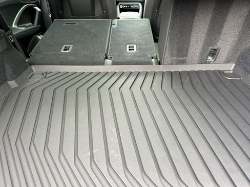 Used 2025 Audi Q5 Premium Plus w/ Premium Plus image 15