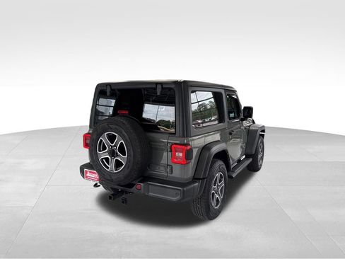 Used 2022 Jeep Wrangler Sport AWD/4WD image 5