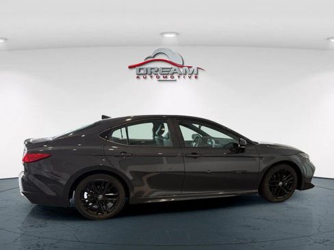 Used 2025 Toyota Camry SE FWD image 20