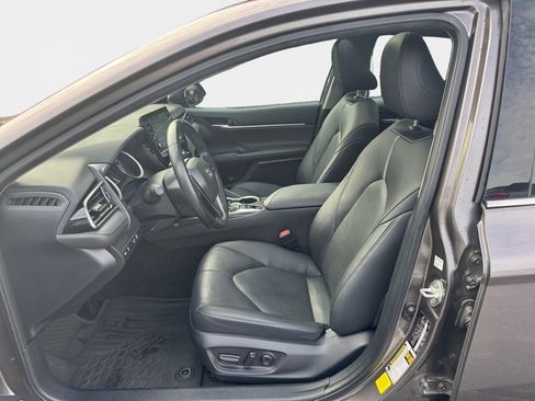 Used 2024 Toyota Camry XLE FWD image 12