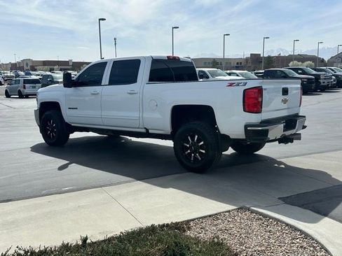 Used 2019 Chevrolet Silverado 2500 LT AWD/4WD image 20