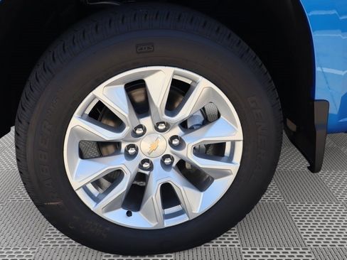 New 2025 Chevrolet Silverado 1500 Custom image 15