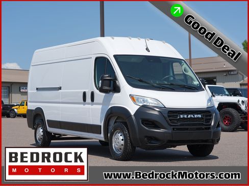 Used 2023 RAM ProMaster 2500 FWD image 1