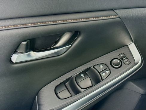 Certified 2023 Nissan Sentra SR w/ SR Premium Package image 19