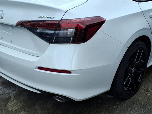 Used 2025 Honda Civic Sport image 12