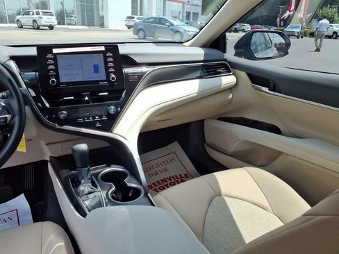 Used 2024 Toyota Camry LE FWD image 9
