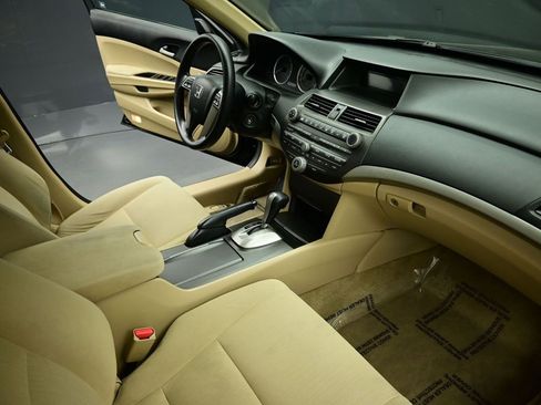 Used 2012 Honda Accord LX image 29