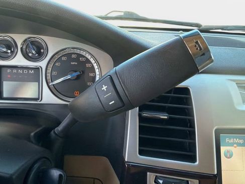 Used 2012 Cadillac Escalade Luxury image 28