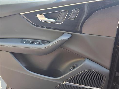 Used 2024 Audi Q7 2.0T Premium Plus image 17