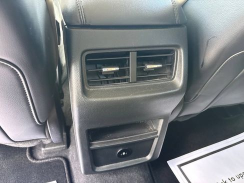 Used 2024 Ford Edge SEL AWD/4WD image 36