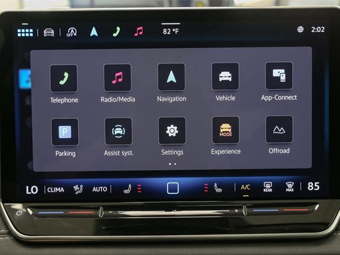 New 2025 Volkswagen Tiguan SE image 20