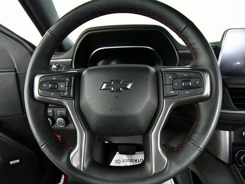 Used 2023 Chevrolet Suburban RST w/ Luxury Package image 2