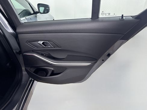 Used 2025 BMW 330i Sedan image 28