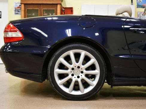 Used 2008 Mercedes-Benz SL 550 w/ P1 Pkg image 57