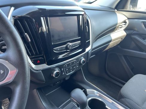 Used 2021 Chevrolet Traverse LS image 14