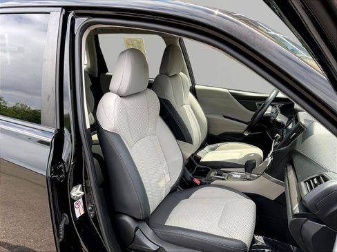 Used 2019 Subaru Forester Premium AWD/4WD image 29