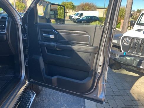 Used 2024 RAM 2500 Big Horn w/ Bed Utility Group image 29