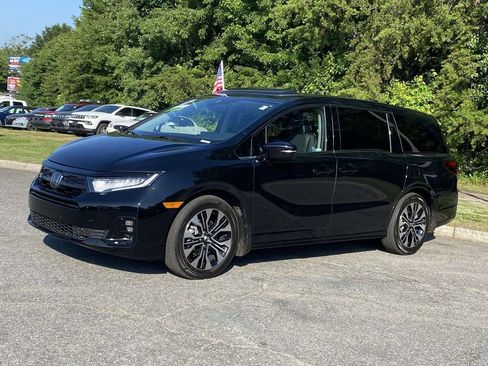 Certified 2026 Honda Odyssey Elite image 1