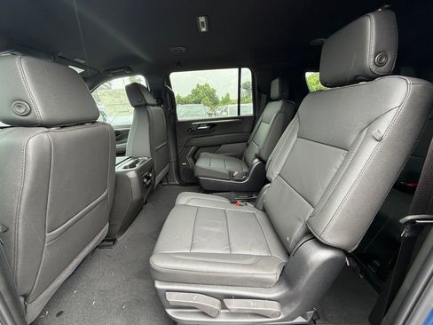 New 2026 Chevrolet Suburban LT w/ Comfort Package AWD/4WD image 24