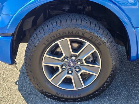 Used 2016 Ford F150 XLT w/ Equipment Group 302A Luxury AWD/4WD image 9