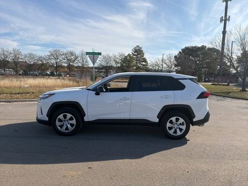 Used 2025 Toyota RAV4 LE image 4