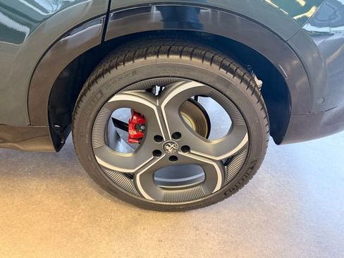 New 2026 Alfa Romeo Tonale w/ Quick Order Package 23H Volce AWD/4WD image 26